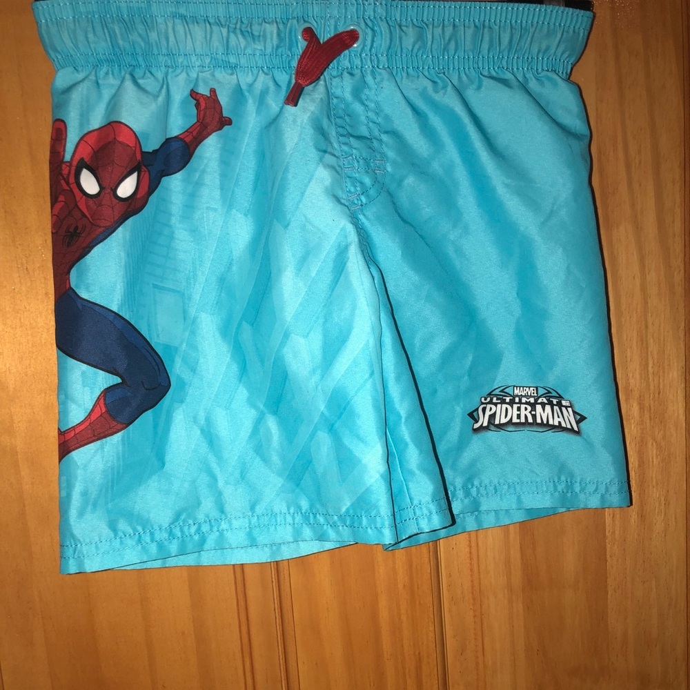 🎠Marvel swim trunk (little boy)